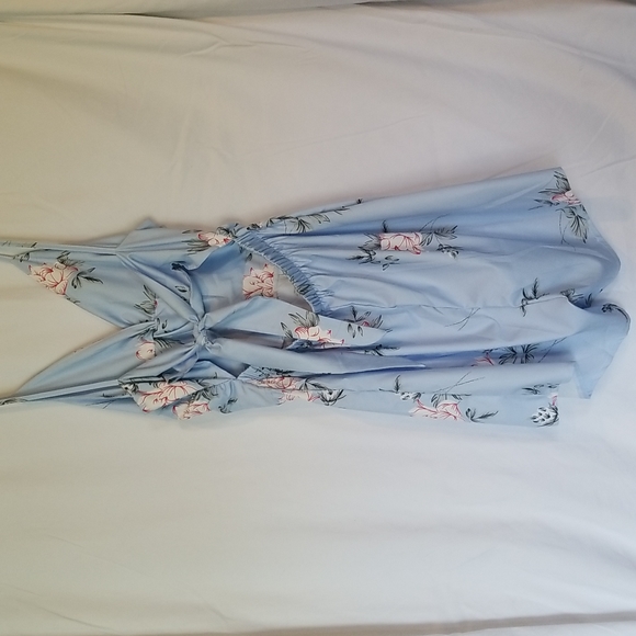 V Neck jumpsuit - Picture 2 of 4